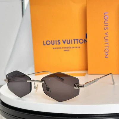 WOMEN'S ACCESSORIES