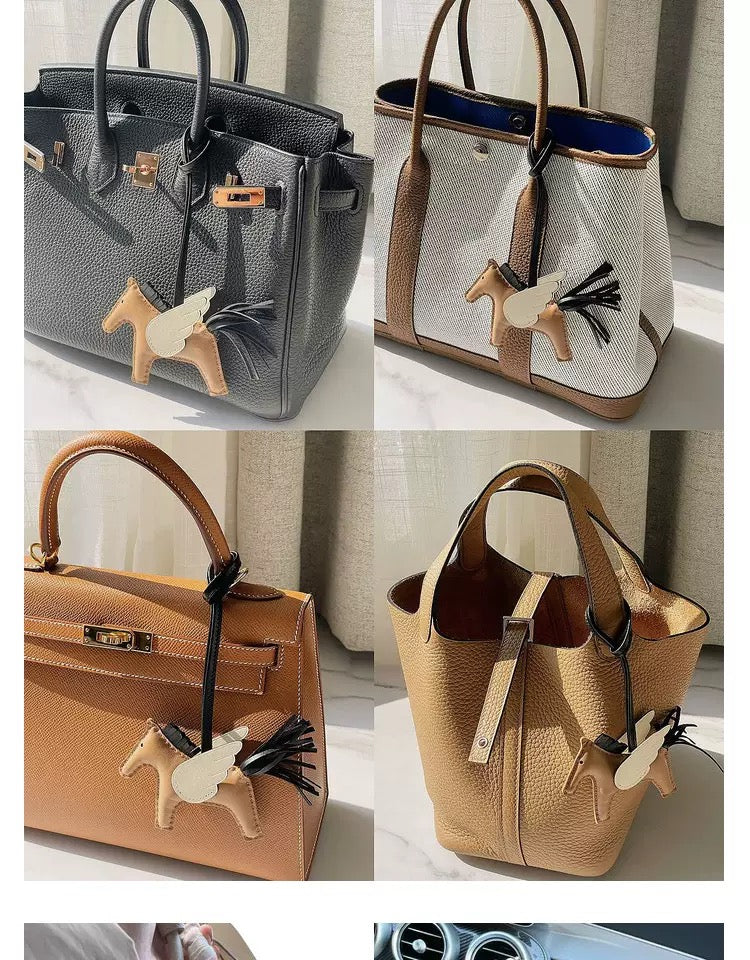 Adorno para bolso de Pegaso