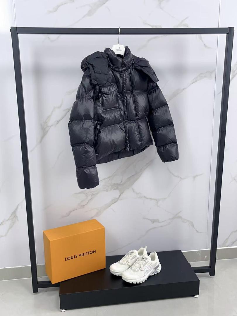 Short Puffer Jacket