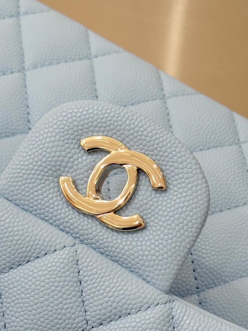 Sky Quilted Chain Bag Blue Light