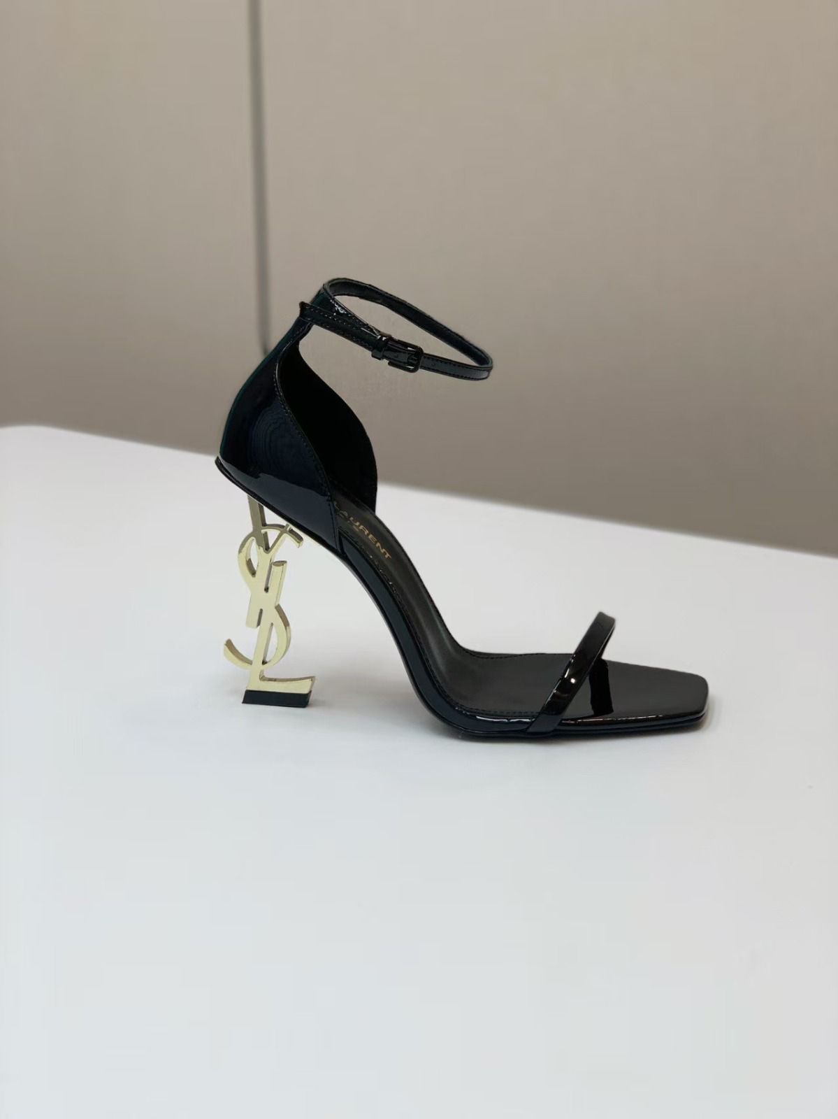 Elegant heels