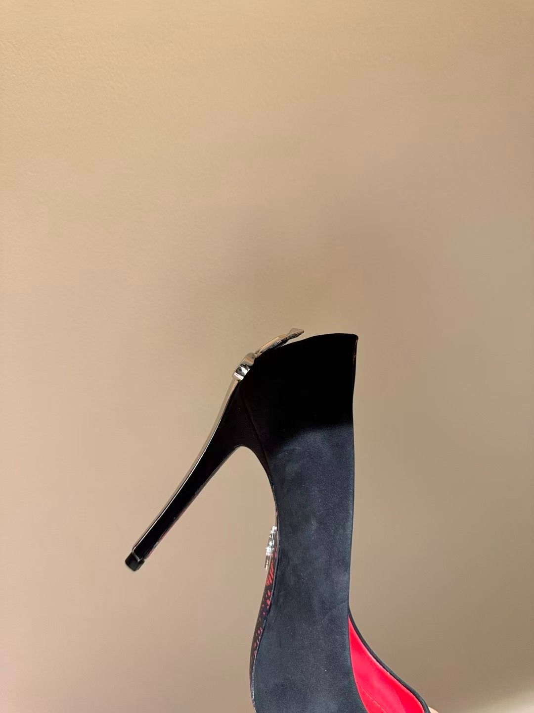 Elegant heels