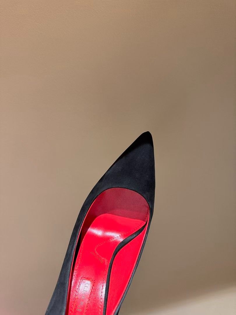 Elegant heels