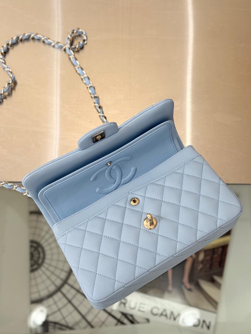 Sky Quilted Chain Bag Blue Light