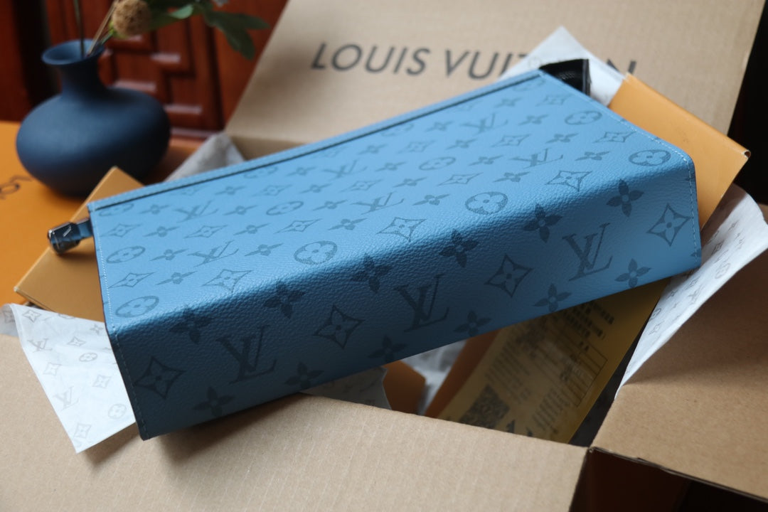 Travel Pouch Bag